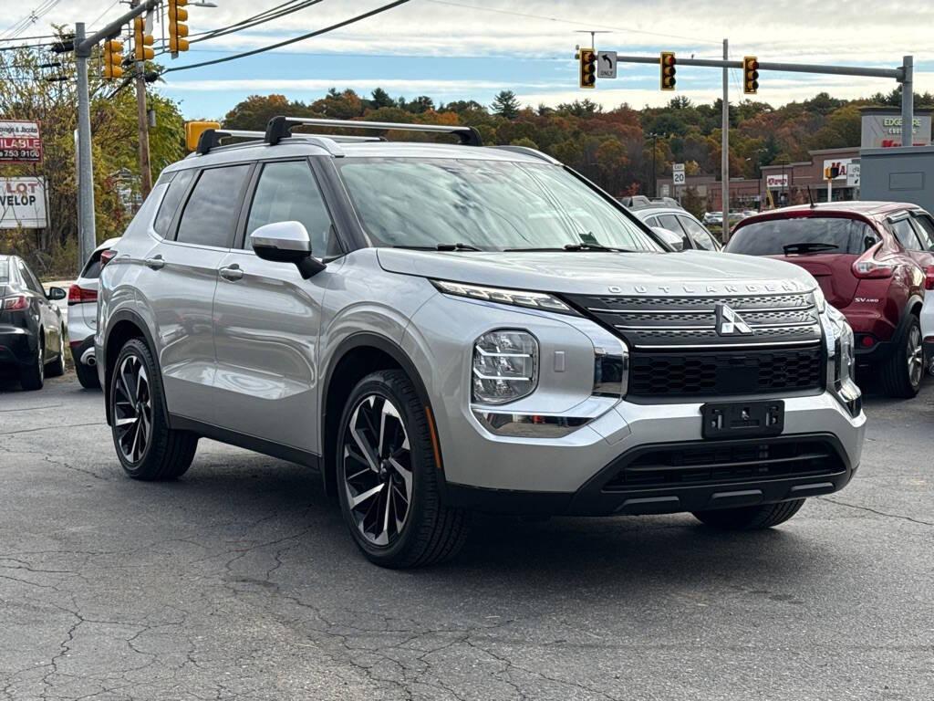 used 2022 Mitsubishi Outlander car, priced at $19,999