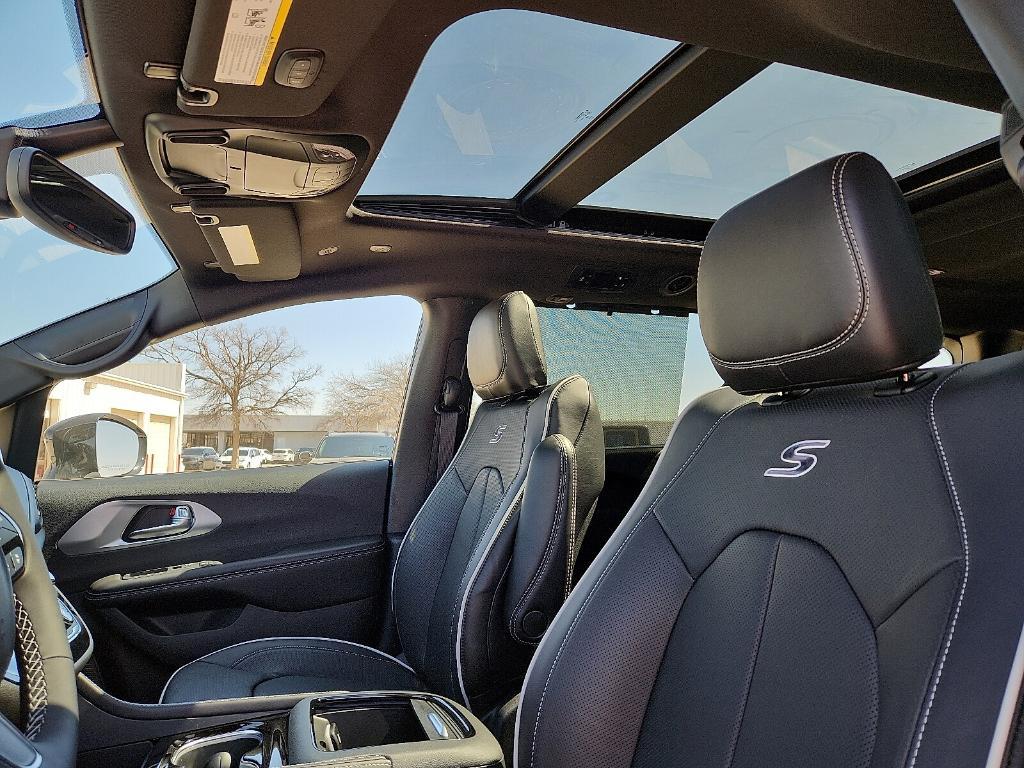 new 2026 Chrysler Pacifica car, priced at $50,405