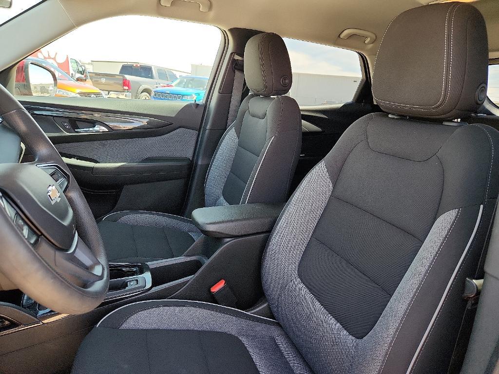 used 2025 Chevrolet TrailBlazer car, priced at $27,220