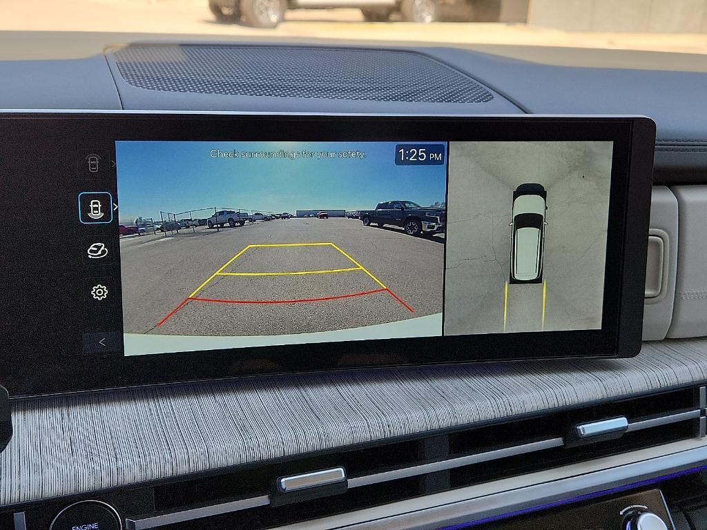 used 2025 Hyundai Santa Fe car, priced at $39,995