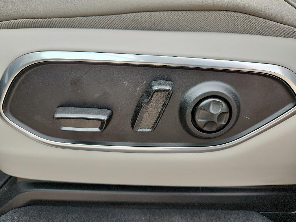 new 2026 Jeep Grand Wagoneer car, priced at $83,398