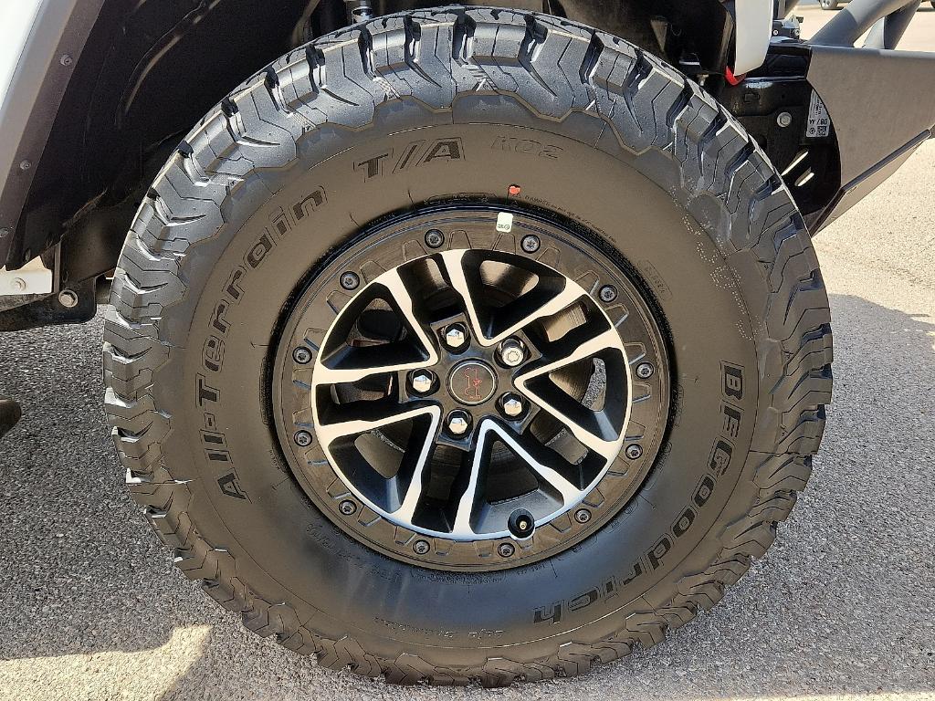 used 2020 Jeep Wrangler Unlimited car, priced at $36,220