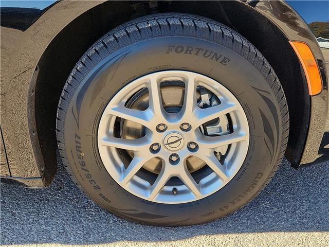 used 2024 Chrysler Pacifica car, priced at $29,995