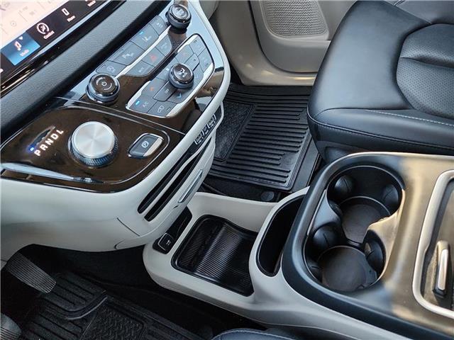 used 2024 Chrysler Pacifica car, priced at $29,995