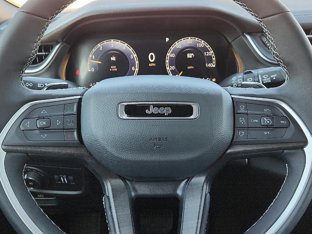 new 2025 Jeep Grand Cherokee L car, priced at $51,900