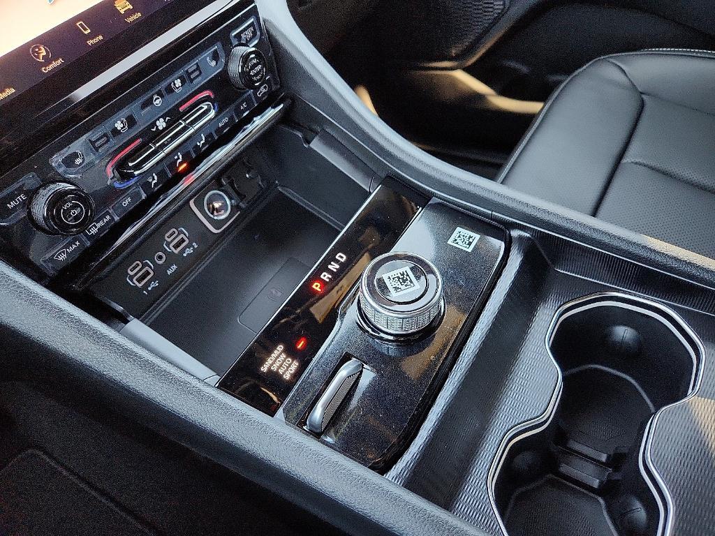 new 2025 Jeep Grand Cherokee L car, priced at $51,900