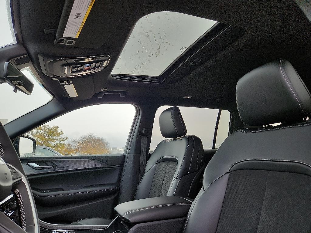 new 2025 Jeep Grand Cherokee L car, priced at $42,734