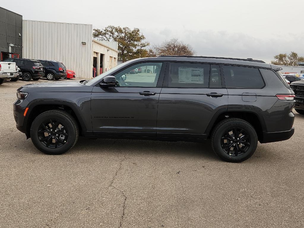 new 2025 Jeep Grand Cherokee L car, priced at $42,734