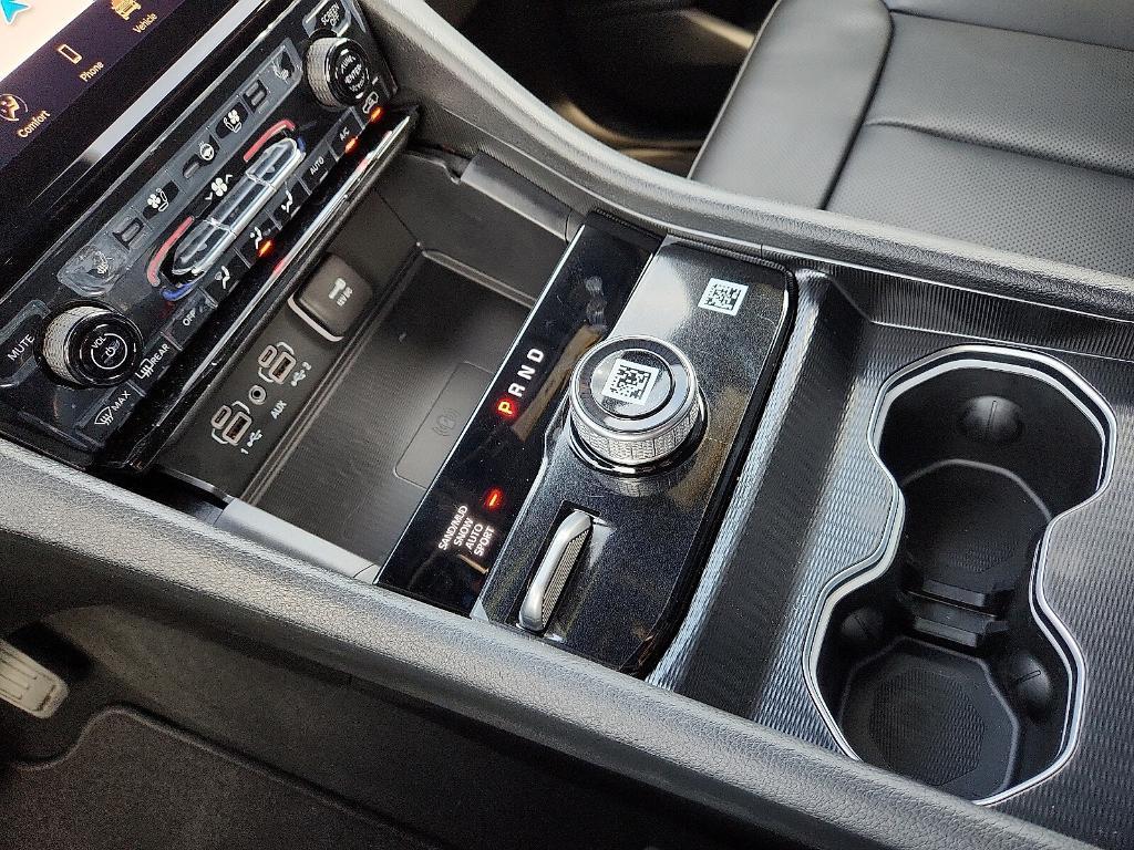 new 2025 Jeep Grand Cherokee L car, priced at $49,900