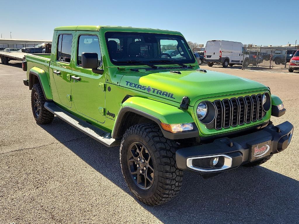 new 2025 Jeep Gladiator car, priced at $50,375