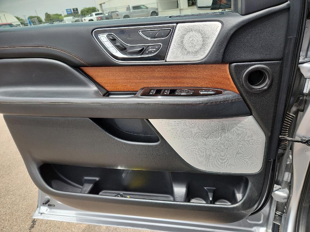 used 2023 Lincoln Navigator L car, priced at $66,220