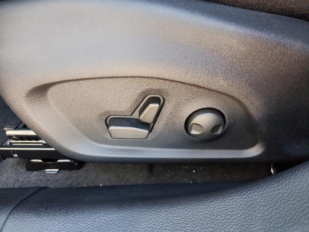 new 2026 Jeep Compass car, priced at $33,634