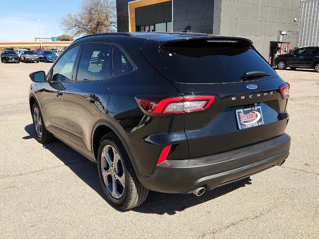 used 2025 Ford Escape car, priced at $26,995