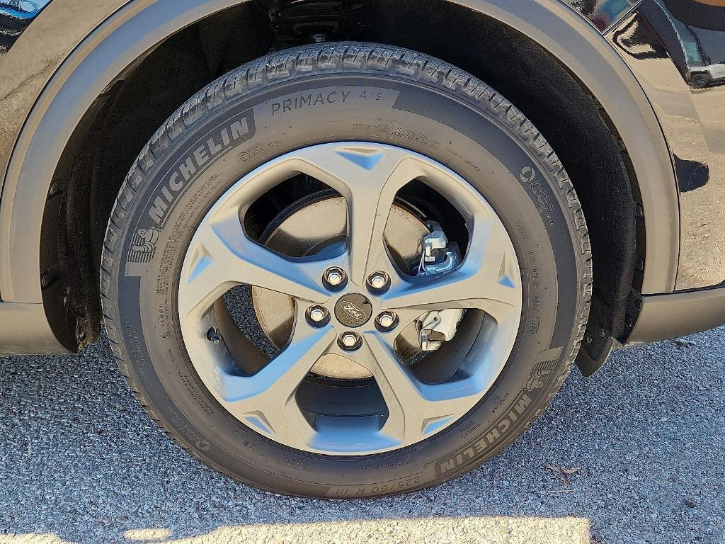 used 2025 Ford Escape car, priced at $26,995