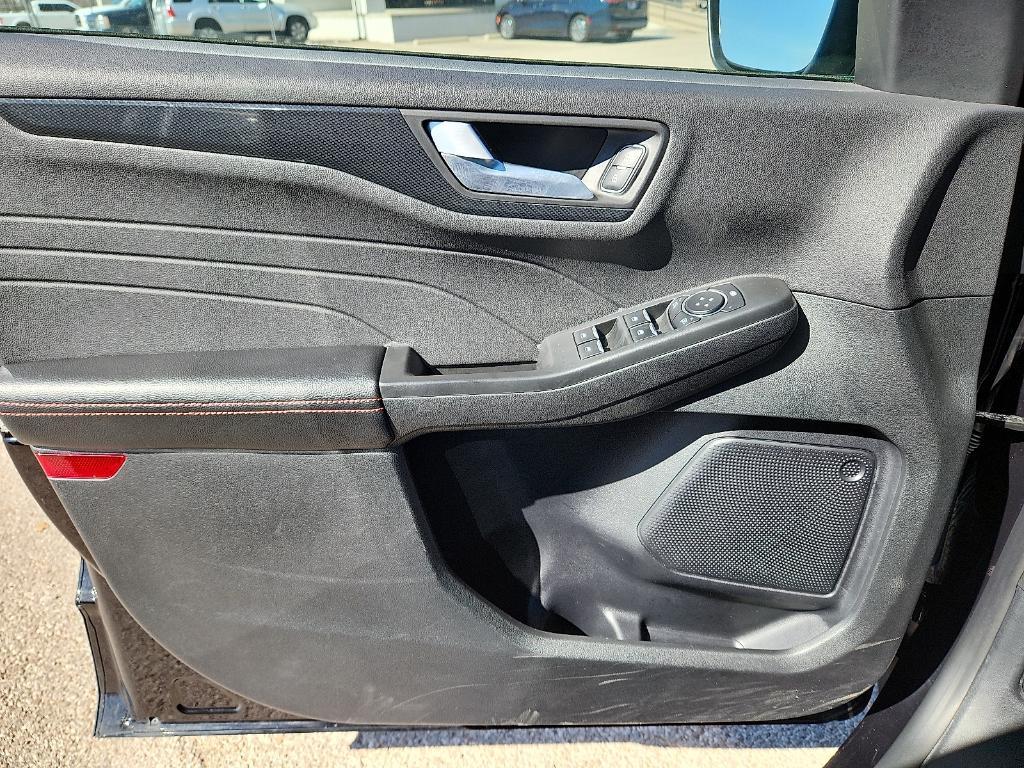 used 2025 Ford Escape car, priced at $26,995