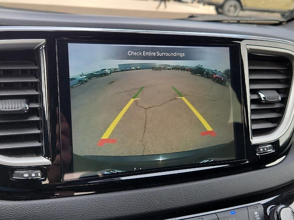 used 2025 Chrysler Pacifica car, priced at $31,995