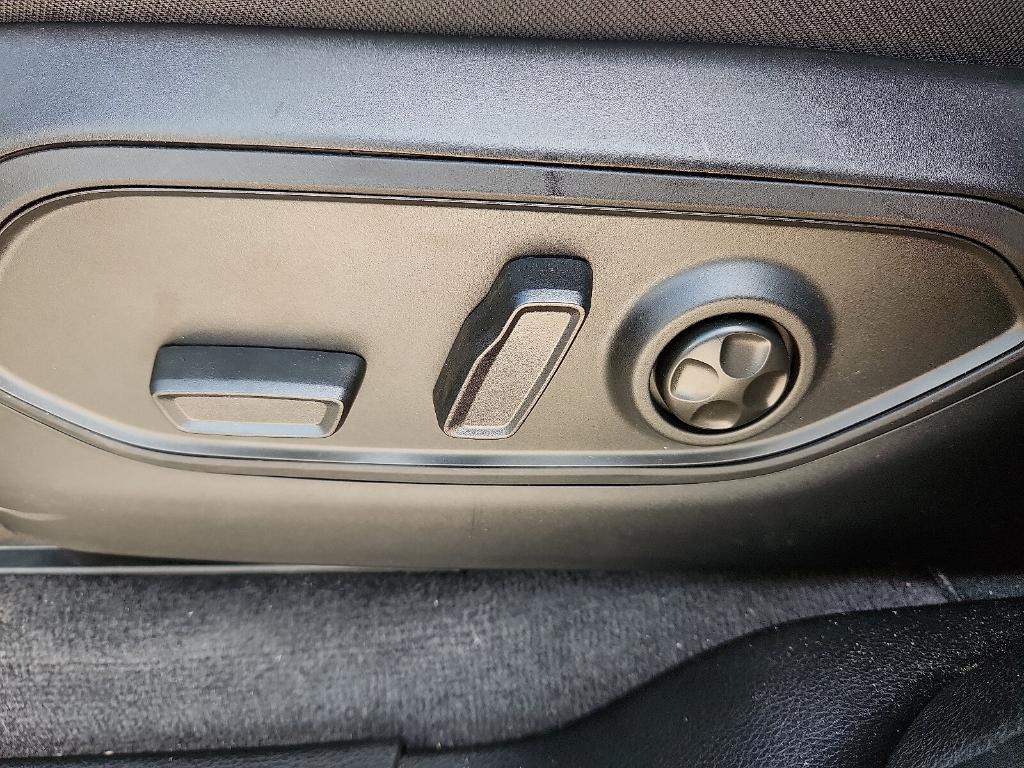 new 2026 Jeep Grand Cherokee L car, priced at $53,689