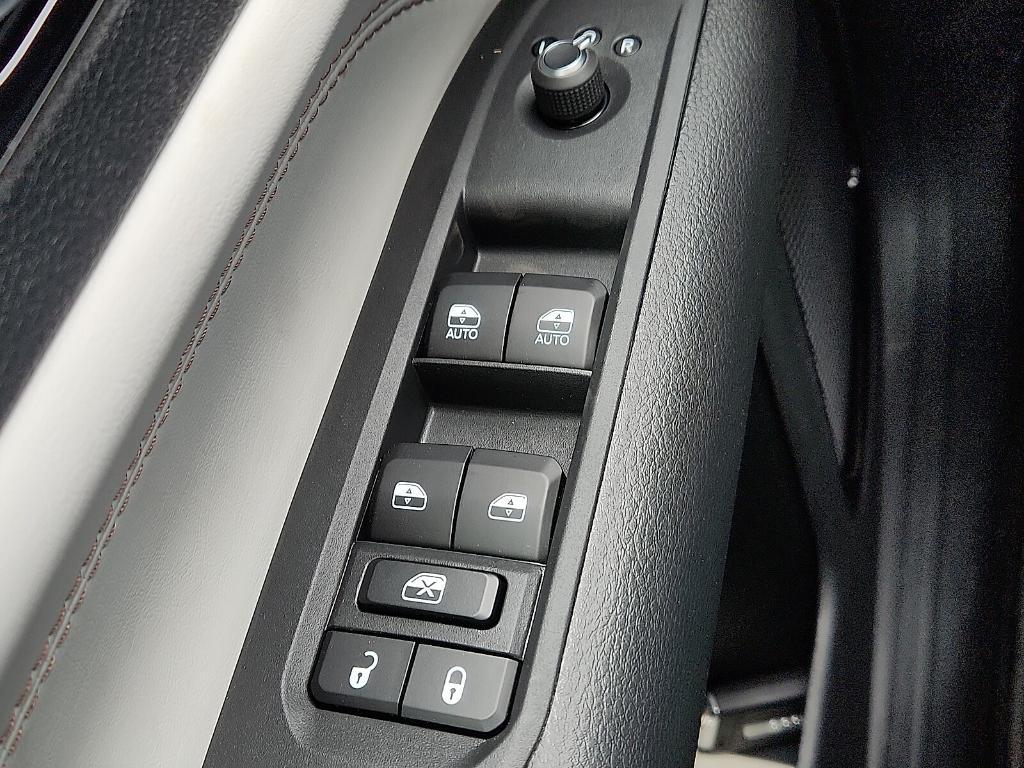 new 2026 Jeep Compass car, priced at $33,634