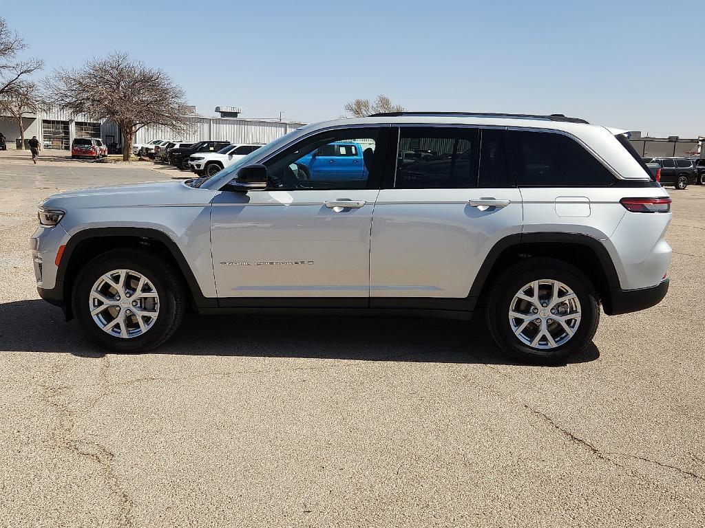 used 2023 Jeep Grand Cherokee car, priced at $31,995
