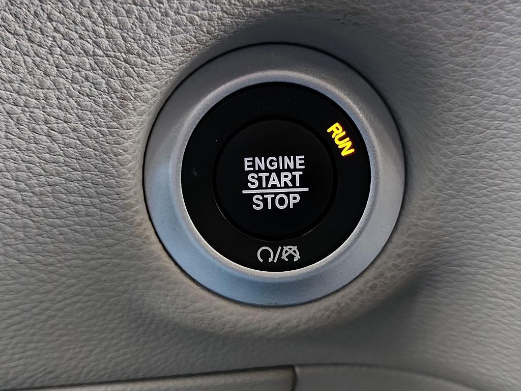 used 2024 Chrysler Pacifica Hybrid car, priced at $31,220