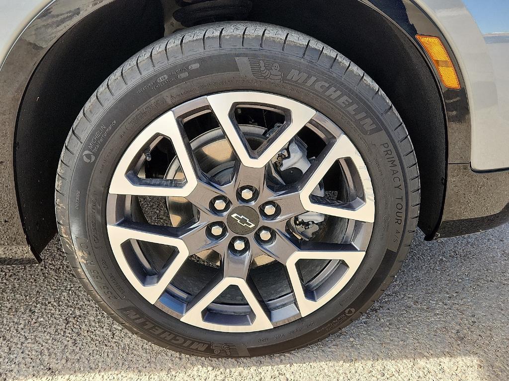 used 2025 Chevrolet Blazer car, priced at $33,995