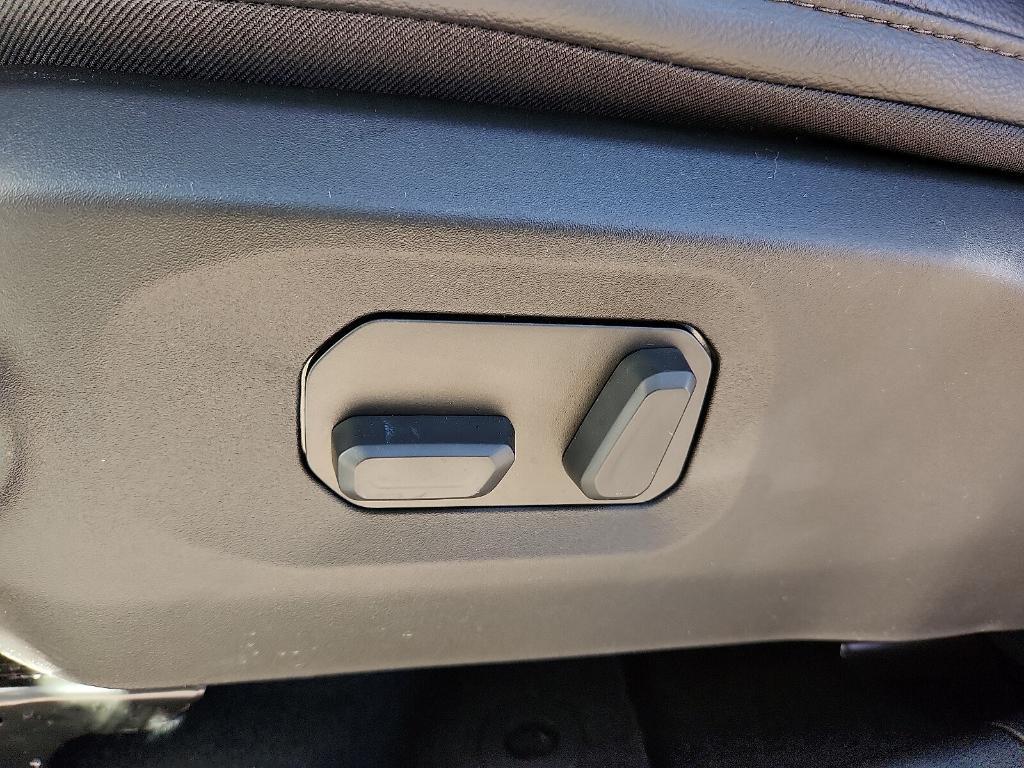 new 2026 Jeep Gladiator car, priced at $51,063