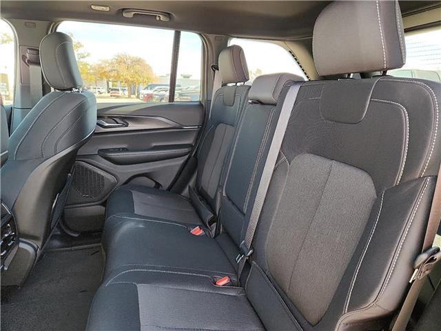 new 2025 Jeep Grand Cherokee car, priced at $39,191
