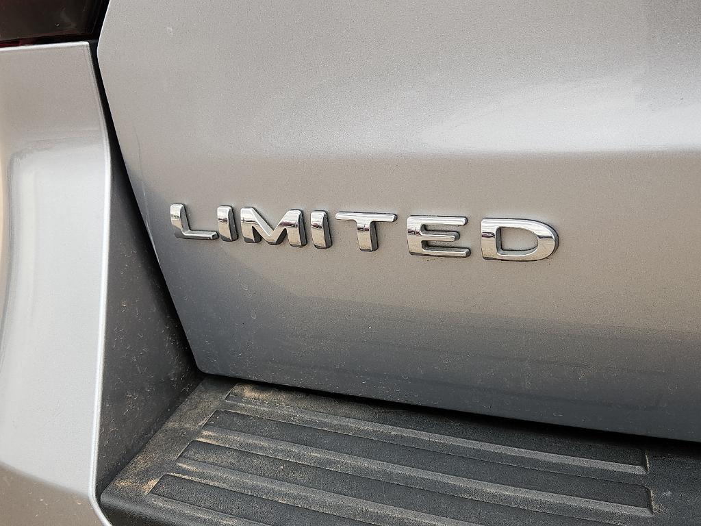 used 2023 Ford Expedition car, priced at $42,220