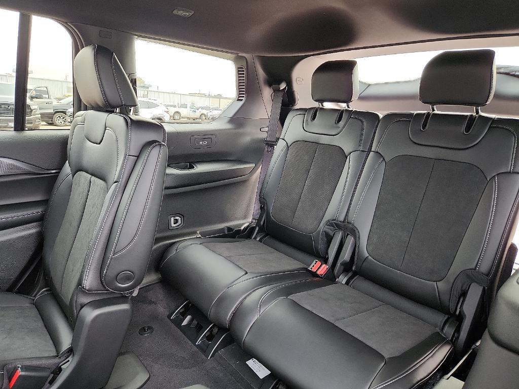 new 2025 Jeep Grand Cherokee L car, priced at $42,734