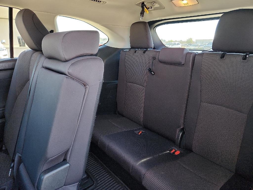 used 2023 Toyota Highlander car, priced at $28,995