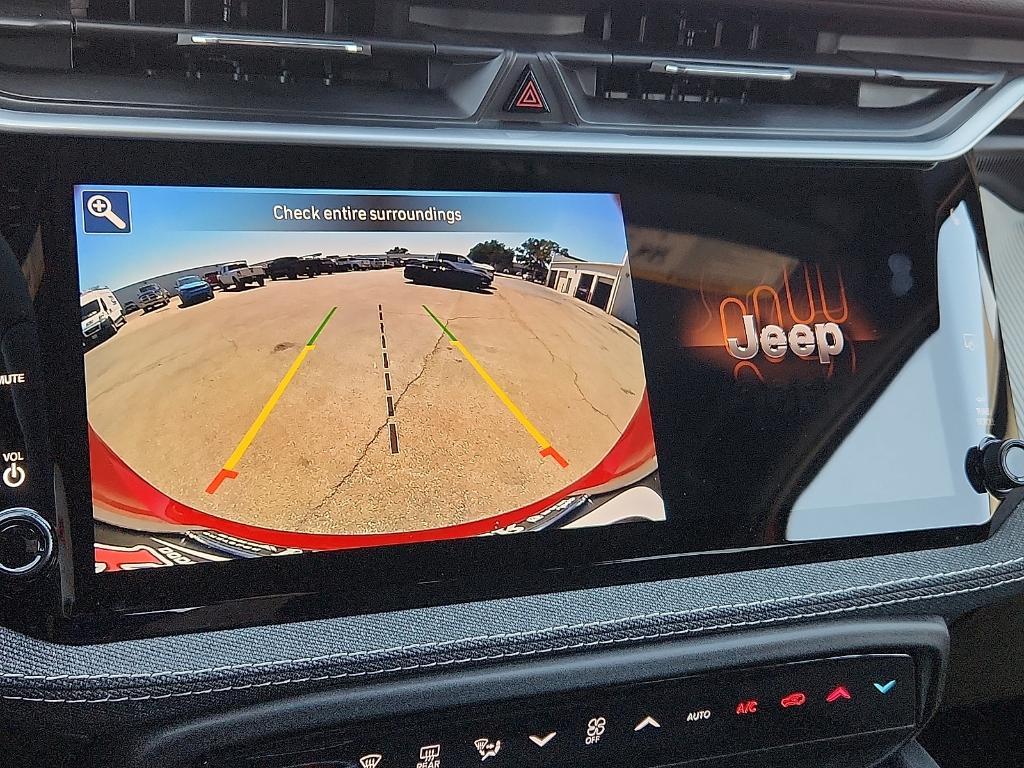 new 2026 Jeep Cherokee car, priced at $38,712