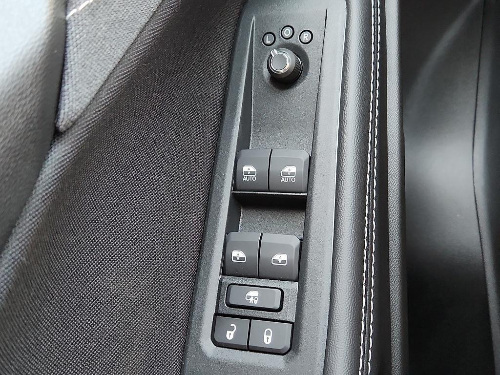 new 2026 Jeep Cherokee car, priced at $38,712