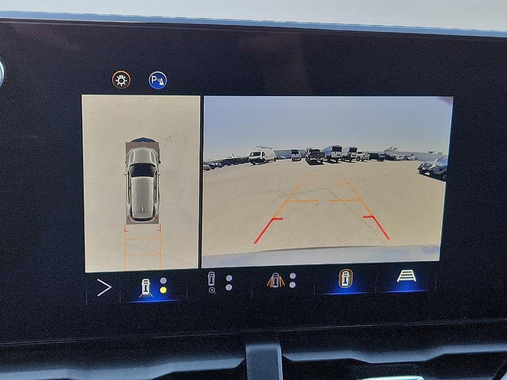 used 2025 Chevrolet Equinox car, priced at $28,220