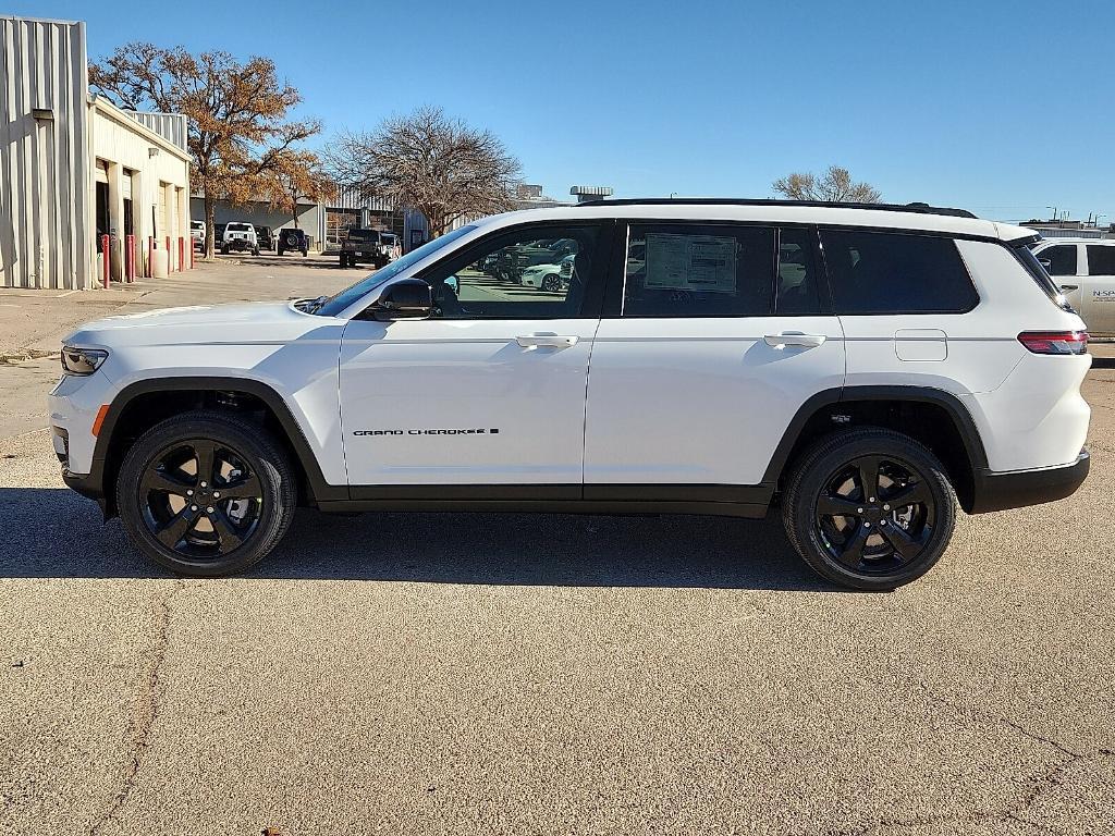 new 2025 Jeep Grand Cherokee L car, priced at $42,302