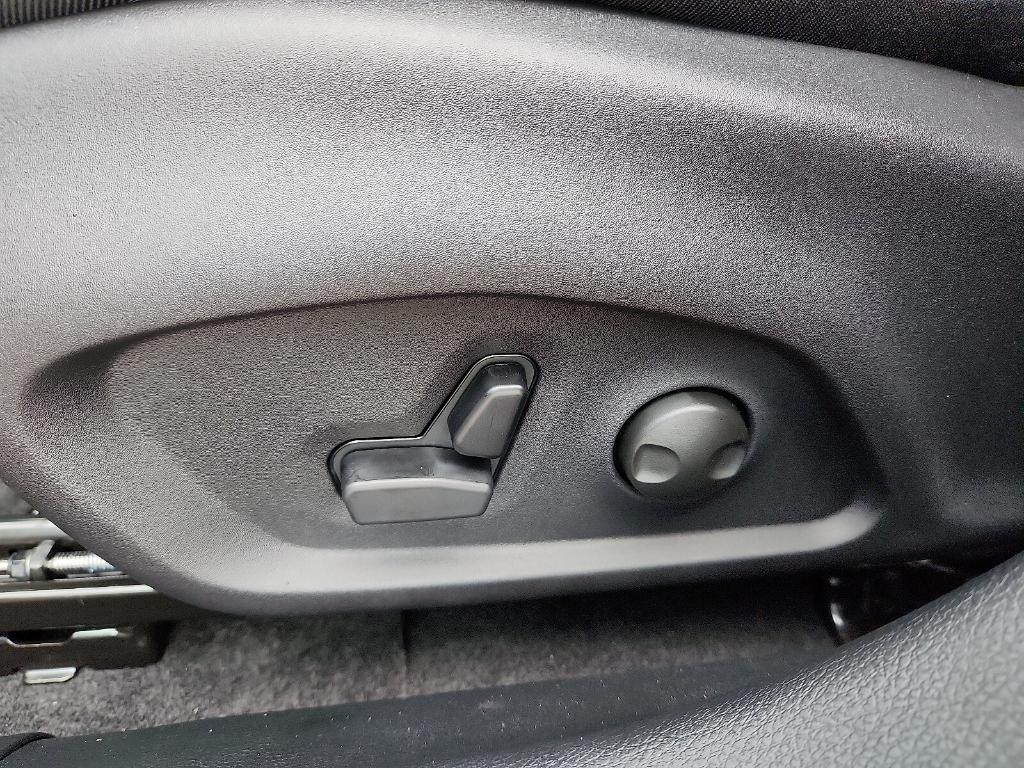 new 2026 Jeep Compass car, priced at $33,290