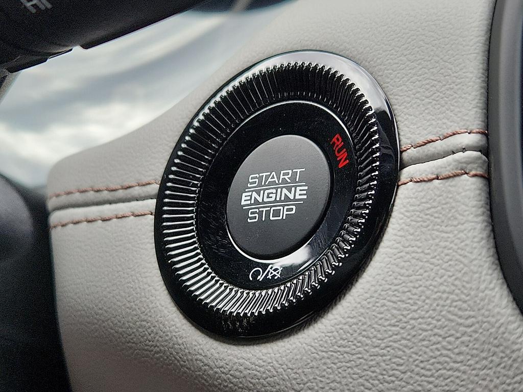 new 2026 Jeep Compass car, priced at $33,290