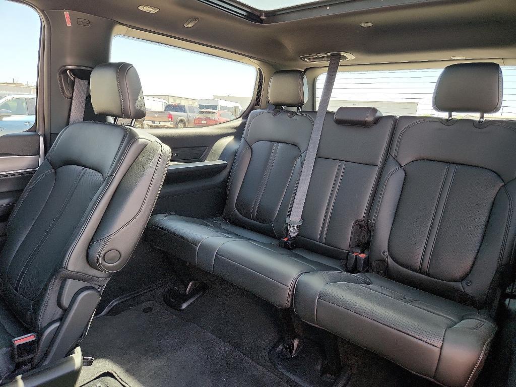 new 2026 Jeep Grand Wagoneer car, priced at $71,271