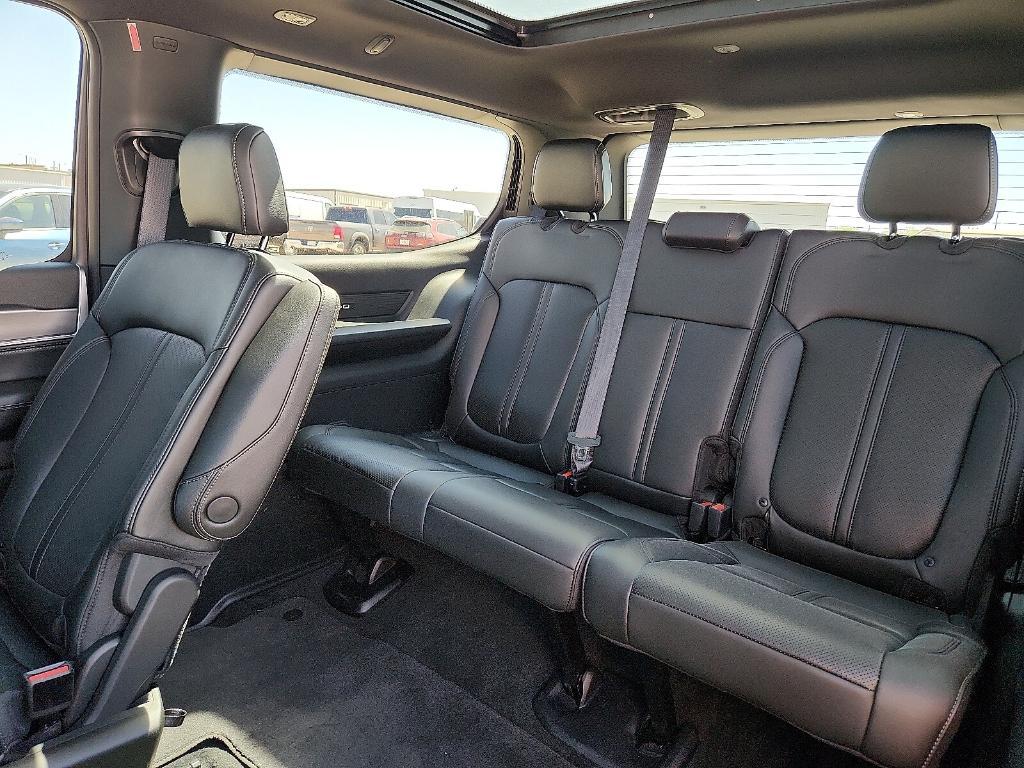 new 2026 Jeep Grand Wagoneer car, priced at $71,271