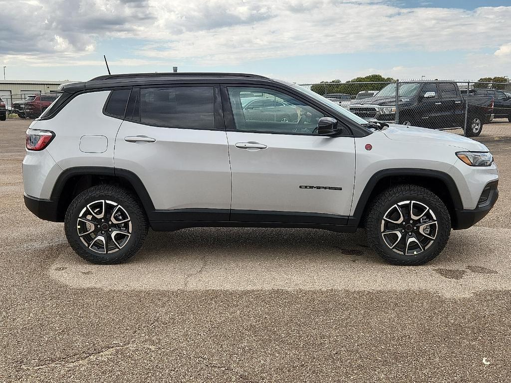 new 2026 Jeep Compass car, priced at $34,124
