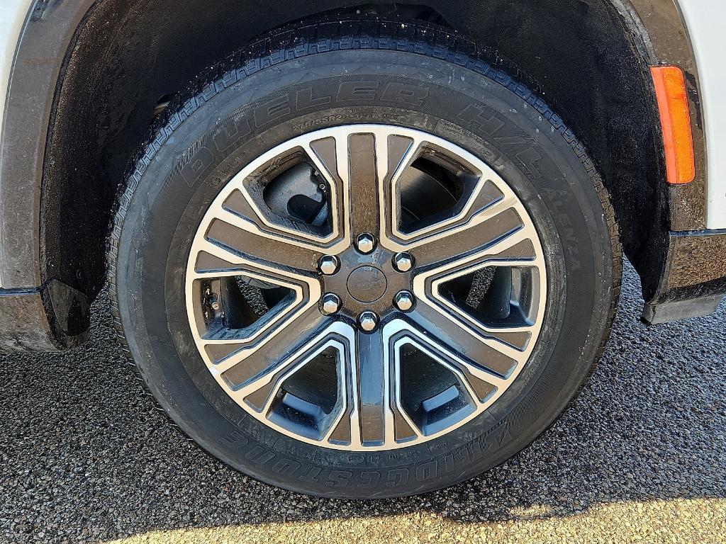 used 2024 Jeep Wagoneer car, priced at $46,995