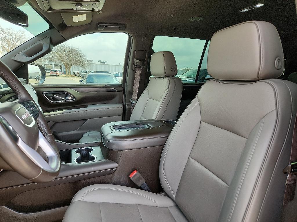 used 2023 GMC Yukon car, priced at $43,995