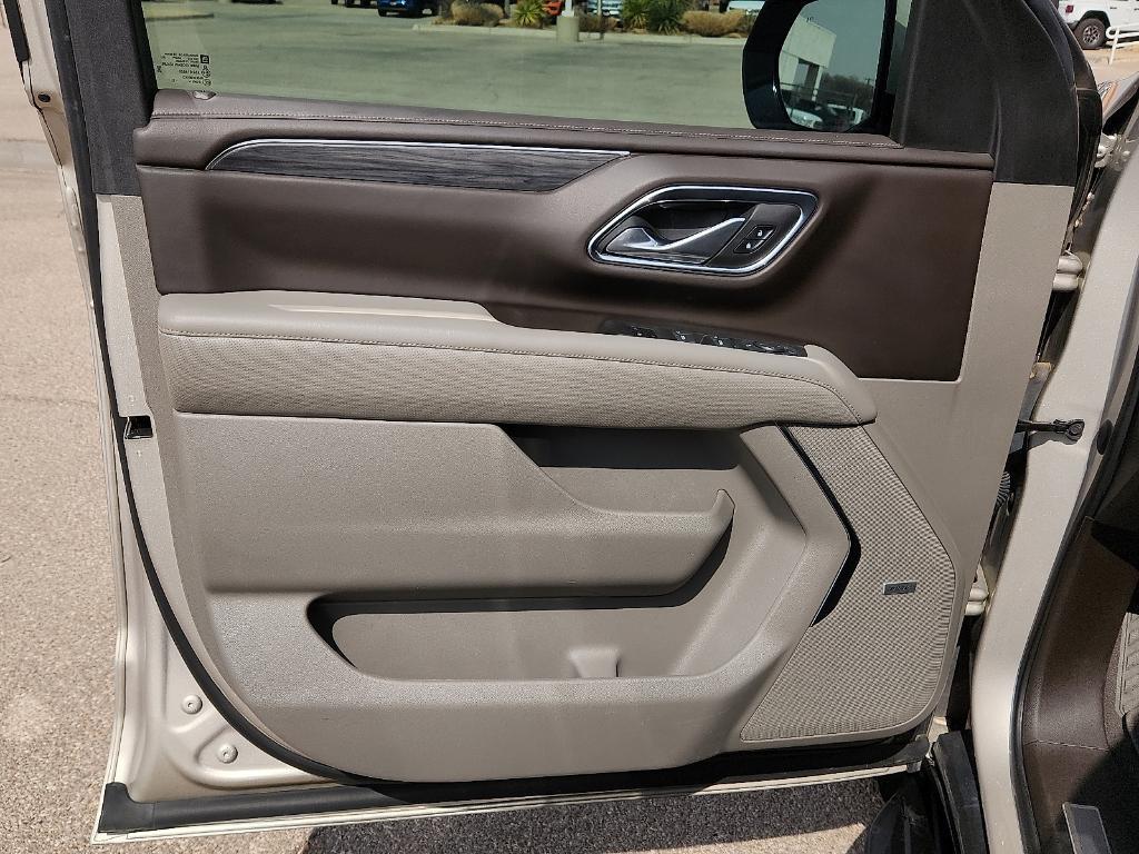 used 2023 GMC Yukon car, priced at $43,995