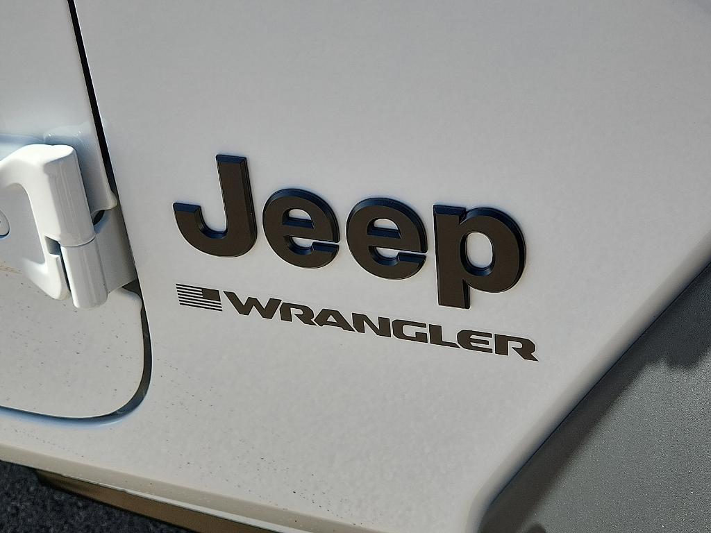 new 2026 Jeep Wrangler car, priced at $46,893