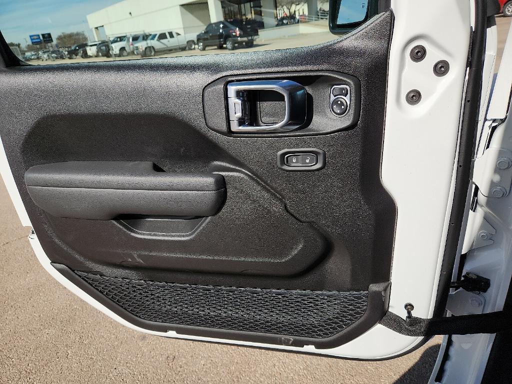 new 2026 Jeep Wrangler car, priced at $46,893