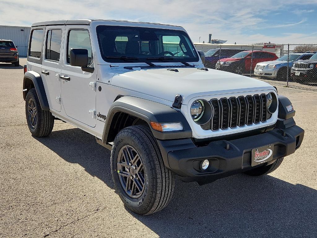 new 2026 Jeep Wrangler car, priced at $46,893
