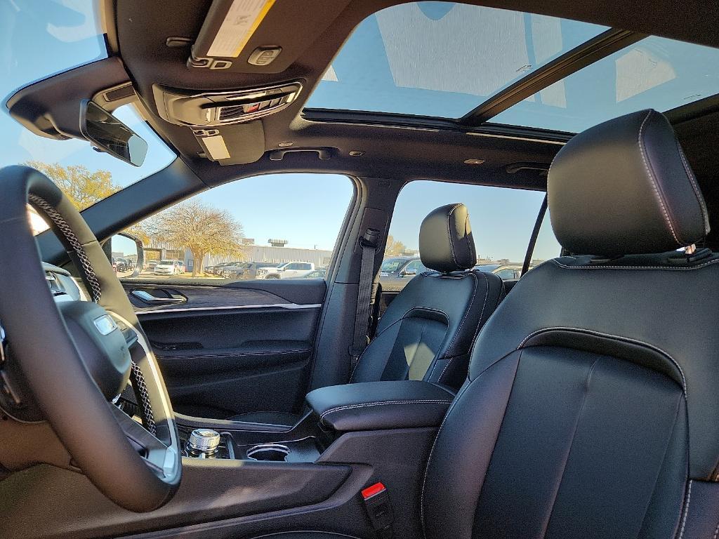 new 2025 Jeep Grand Cherokee L car, priced at $49,626