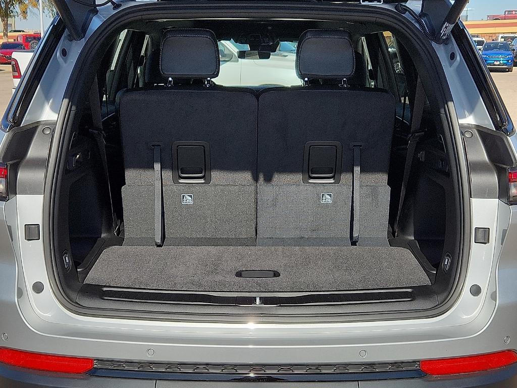 new 2025 Jeep Grand Cherokee L car, priced at $51,626