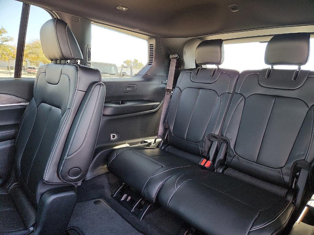 new 2025 Jeep Grand Cherokee L car, priced at $51,626