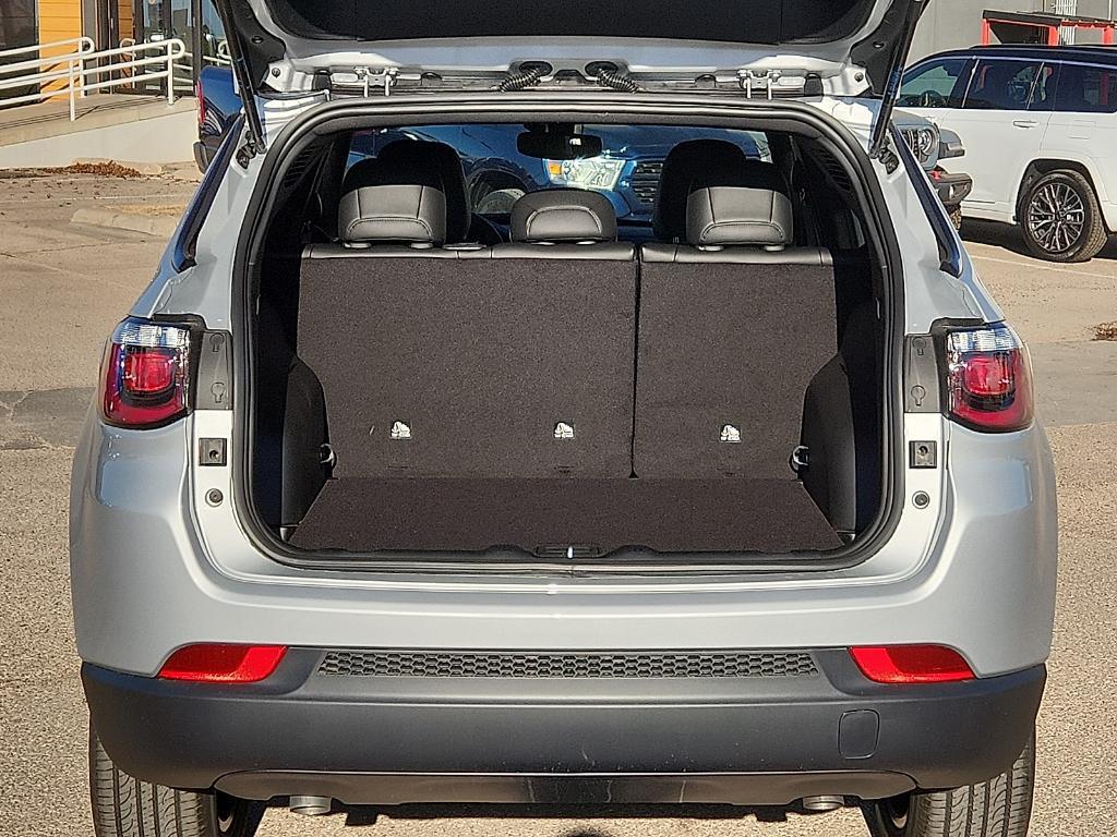 new 2026 Jeep Compass car, priced at $31,041