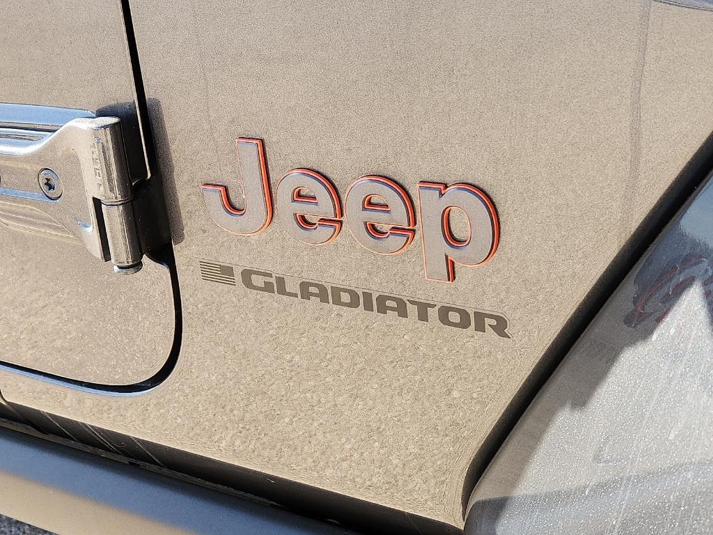 used 2023 Jeep Gladiator car, priced at $38,995